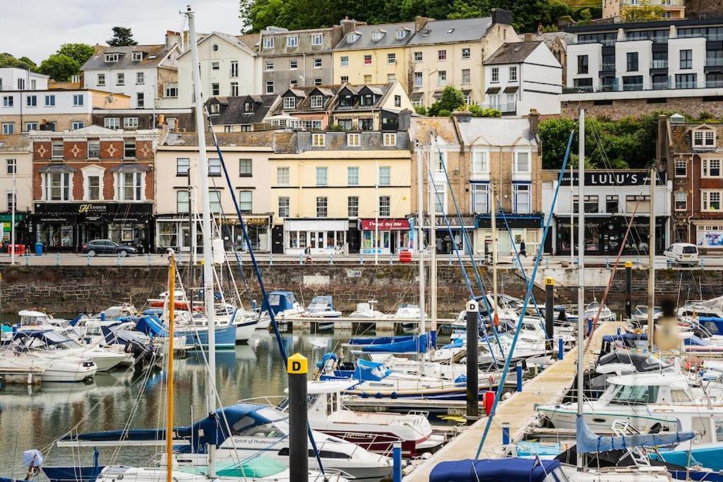 Blue Skies Apartment - Harbour Views Torquay Bagian luar foto